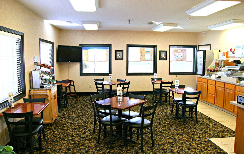Comfort Inn & Suites Near Route 66 Lincoln Exterior foto