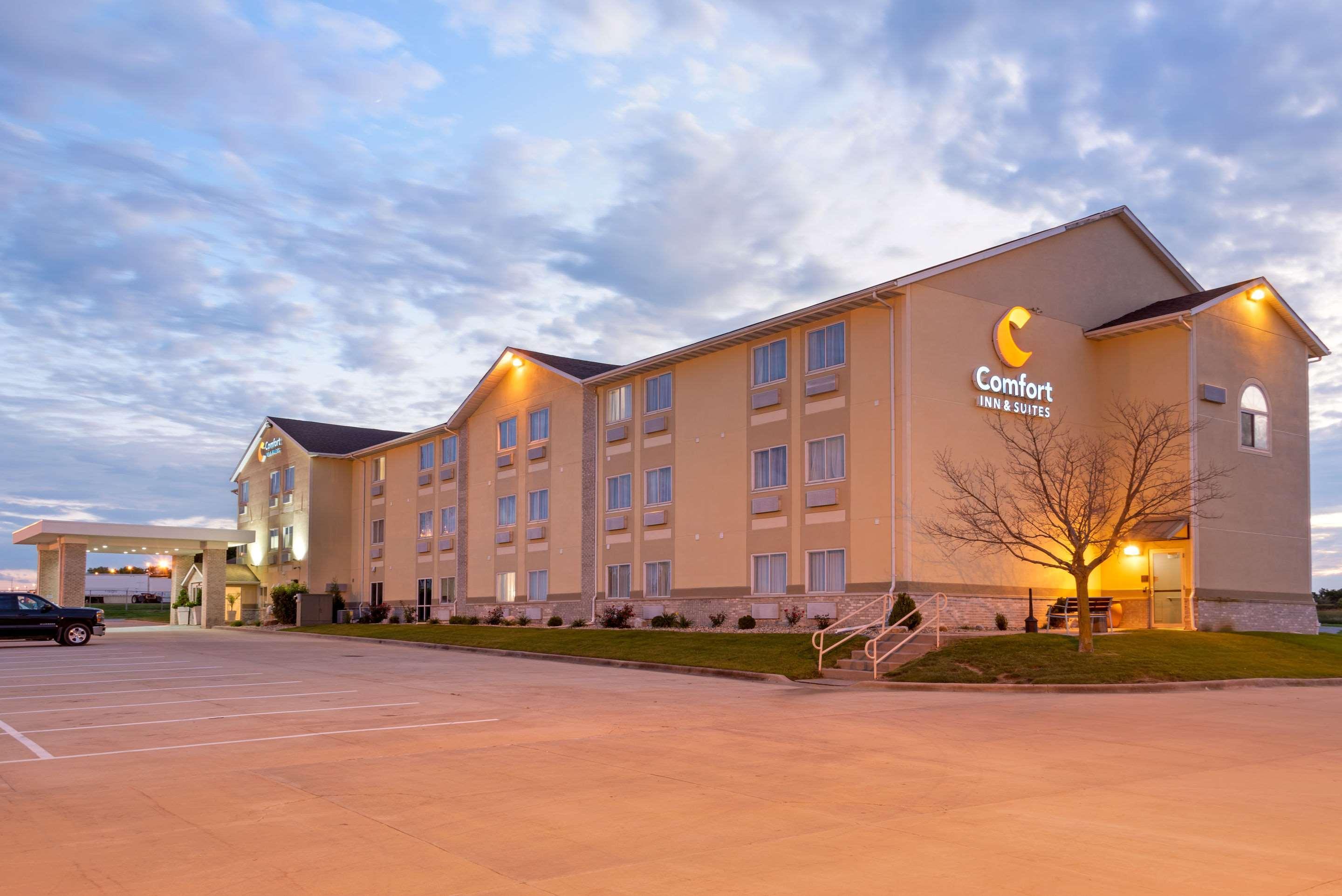 Comfort Inn & Suites Near Route 66 Lincoln Exterior foto
